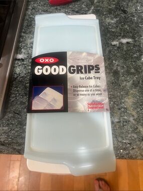 Oxo Good Grips Ice Cube Tray in Pale Blue